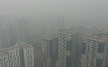 Nhiều tòa nhà mờ ảo nhìn từ flycam, chất lượng không khí ở Hà Nội suy giảm