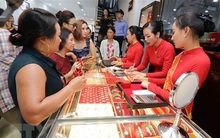 Dự báo thị trường vàng: Cẩn trọng trước thị trường "nóng"