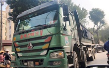 'Xe vua' đeo logo náo loạn phố cấm trung tâm Hà Nội giữa ban ngày