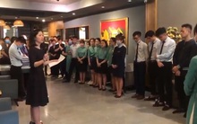 “Ngấm đòn” Covid-19, gom trả tiền điện còn khó khăn, một khách sạn tại Hà Nội buộc phải cho nhân viên nghỉ việc 4 tháng: Trợ cấp 1,5 triệu đồng/người/tháng, lương sếp cũng như nhân viên