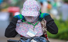 Trường ĐH duy nhất tại TP.HCM trở lại học tập, sinh viên bịt khẩu trang kín mít, kiểm tra nghiêm ngặt khi vào trường