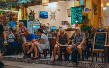 Cafe Việt lại được vinh danh trên CNN không chỉ về chất lượng mà còn vì người Việt tạo được phong cách sống độc tôn, sự thật chúng ta đã làm điều đó như thế nào?