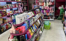 Tổng kiểm tra 4 điểm kinh doanh mỹ phẩm có dấu hiệu vi phạm