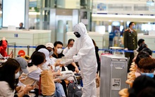 Các chuyến bay huỷ đồng loạt, khách quốc tế về Nội Bài thấp kỷ lục