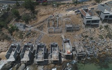 Cận cảnh 2 khu nghỉ dưỡng vừa bị thổi phạt dọc bờ biển Quy Nhơn