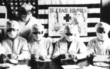 Hơn 100 năm trước, Mỹ từng là nước tiên phong về việc đeo khẩu trang chống dịch: Điều gì đã thay đổi?