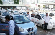 Tài xế taxi, grab lao đao vì trả lãi vay mua xe