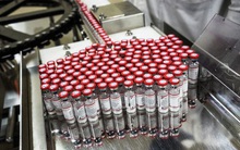 Chuyên gia nhận định: Nhiều nước nghèo sẽ không có vắc-xin COVID-19 ngay cả khi nó được phát triển thành công, vì các nước giàu sẽ tích trữ chúng