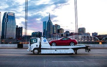 Đại lý phải đóng cửa, doanh số lao dốc: Bán hàng trực tuyến hiện là hy vọng sống tốt nhất của ngành xe hơi