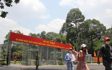 TPHCM yên bình, vắng vẻ trong ngày đầu tiên nghỉ lễ 30-4