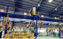 Thiếu nguyên liệu tiếp tục ảnh hưởng đến nhiều ngành công nghiệp