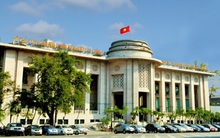 Trước thềm hạ lãi suất điều hành