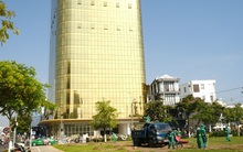 Cao ốc 'dát vàng' gây chói mắt yêu cầu khắc phục nếu không sẽ phải tháo dỡ