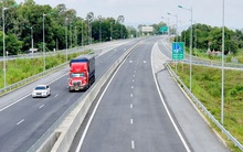Bộ GTVT đề xuất 'thả nổi' mức phí với đường cao tốc
