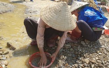 Cận cảnh công trường khai thác vàng trái phép ở ‘mỏ tử thần’ Minh Lương