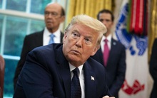 Tổng thống Donald Trump ký sắc lệnh tổng tấn công Facebook, Twitter, Google và toàn bộ internet