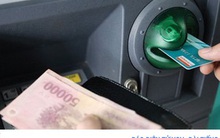 Hà Nội đẩy mạnh trả lương hưu, trợ cấp BHXH qua thẻ ATM