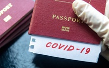 Hộ chiếu miễn dịch Covid-19: Giải pháp khởi động lại nền kinh tế?