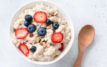 Ăn bột yến mạch có thể giúp giảm cân nhưng bạn đừng mắc phải 3 sai lầm này