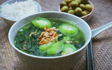 Mồng tơi là "loại rau vua" của mùa hè nhưng 5 nhóm người này dù thèm cũng đừng ăn