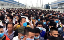 Tấp nập dự tuyển vào nhà máy của Apple