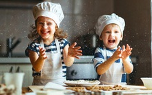 Nỗi khổ này, dù thương yêu nhiều đến đâu bố mẹ cũng phải để con tự chịu: Không làm được là hại con!