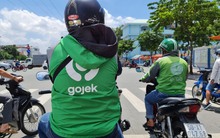 Tài xế công nghệ tại TP.HCM: Người nghỉ việc, người làm không xuể