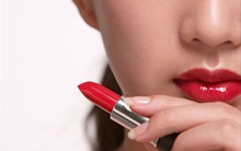 Chỉ chiếm 10% thị phần, các hãng mỹ phẩm Việt vẫn đang "sống khoẻ": Saigon Cosmetics thu gần 100 tỷ lợi nhuận, hãng son Hồ Ngọc Hà sau 3 năm ra mắt đã chính thức có lãi