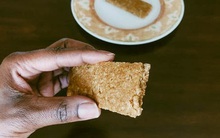 Hạ đường huyết tưởng đơn giản mà cực nguy hiểm: Người uống rượu cần hết sức đề phòng