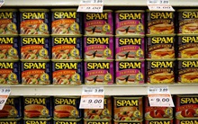 Spam - "Huyền thoại” đại diện ẩm thực Mỹ: Từ khẩu phần ăn của binh lính đến món khai vị đắt đỏ giữa trung tâm New York