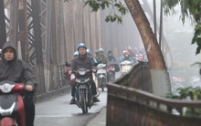 Gió mùa Đông Bắc gây mưa ở Bắc Bộ, miền Trung mưa lớn