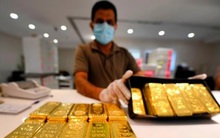 Vàng vừa có một chuỗi sụt giảm tồi tệ nhất kể từ năm 2019, nhà đầu tư chờ đợi kết quả bầu cử tổng thống Mỹ