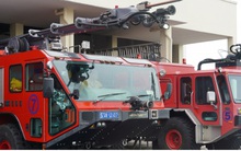 Cận cảnh dàn xe đặc chủng triệu đô tại phi trường Tân Sơn Nhất