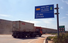 'Hung thần' tung hoành trên đường cấm để tránh trạm thu phí