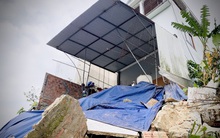 Bờ kè 20 tỷ chưa xong đã nát, dân thấp thỏm bên ngôi nhà 'chờ sập'