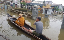 Hồ thủy lợi, thủy điện xả nước, nhiều nơi ở Huế ngập nặng dù trời không mưa