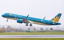 Máy bay Vietnam Airlines phải dừng cất cánh khẩn cấp vì khách nam bất ngờ bật lửa đốt khăn giấy trên máy bay