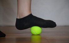 Đặt một quả bóng tennis vào vị trí này, cơn đau nhức sẽ nhanh chóng bị đánh bay!