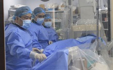 Đang lái xe thì gặp cơn đau như "cá nằm trên thớt": 2 việc cần làm ngay khi thấy người bị nhồi máu cơ tim