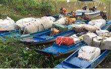 Các đối tượng buôn lậu dùng nhiều thủ đoạn mới vận chuyển hàng lậu ở An Giang