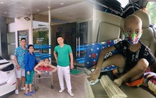 Những chuyến xe đi đến “hang cùng, ngõ hẻm” Hà Nội với cước phí là nụ cười của những bệnh nhân nghèo