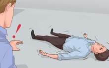 Những bước quan trọng khi sơ cứu đột quỵ: Chuyên gia cảnh báo khi nhận thấy người có dấu hiệu này hãy làm ngay để cứu sống họ!