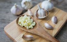 Dù muốn hay không, bạn cần bổ sung 8 loại thực phẩm sau để tăng cường hệ miễn dịch chống lại COVID-19