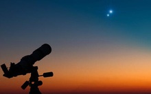 Tối nay người Việt sẽ được xem cảnh Sao Mộc - Sao Thổ 'hợp nhất' lại thành một trên bầu trời, 800 năm mới có 1 lần