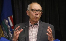 [Quy tắc đầu tư vàng] Tỷ phú tuổi 64 gây dựng khối tài sản lớn từ triết lý phân bổ vốn hợp lý và quản trị rủi ro chặt chẽ