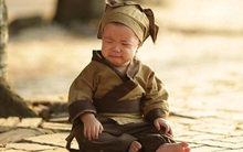 Ngồi khóc vì chữ viết mãi không đẹp, chú tiểu bị sư thầy "bắt bệnh", đồng thời nói trúng khuyết điểm của nhiều người