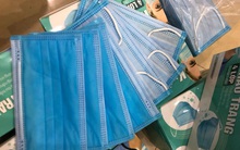 Ôm cục nợ vì khẩu trang xuống giá