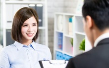 "Nhặt được 500.000 đồng nhưng người mất tiền lại nói mất 800.000 đồng, bạn sẽ làm thế nào?", câu trả lời khôn ngoan giúp cô gái trúng tuyển