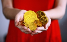 Tiền, tới lúc cần dùng rồi mới thấy thiếu; Người, tới lúc nghèo rồi mới biết khó