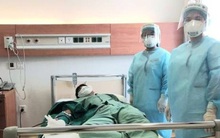 Hai nhân viên y tế đầu tiên hiến huyết tương cứu bệnh nhân COVID-19